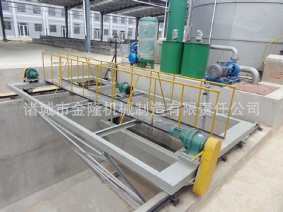 Driving type scraper